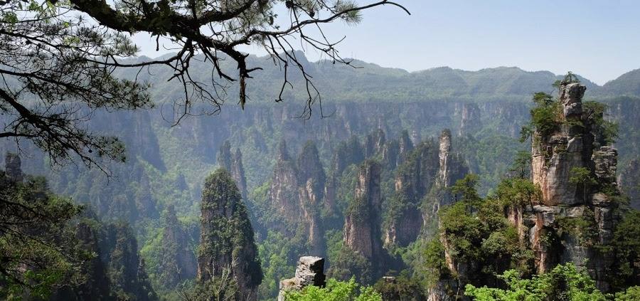 ZHANGJIAJIE NATIONAL PARK CHINA