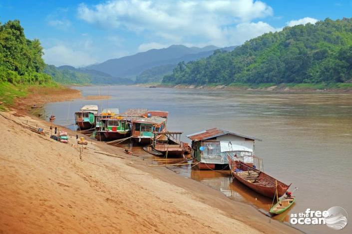 MEKONG CRUISE LAOS