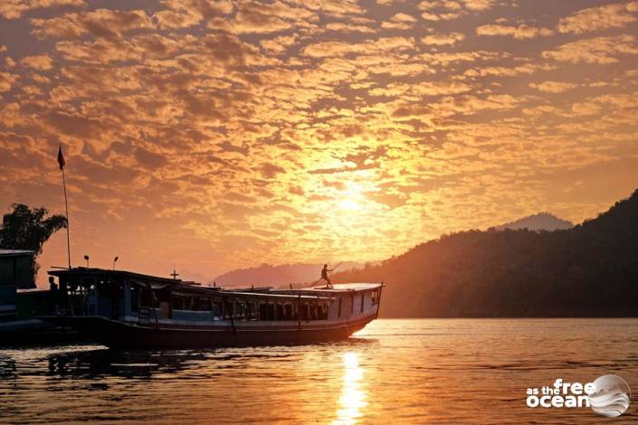 MEKONG CRUISE LAOS