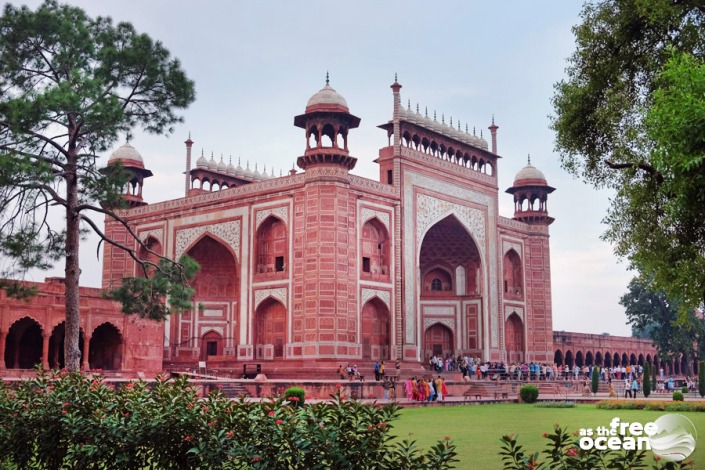 TAJ MAHAL AGRA INDIA