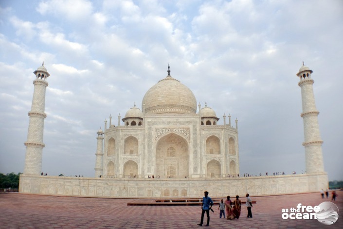 TAJ MAHAL AGRA INDIA