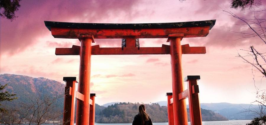 LAKE ASHI JAPAN