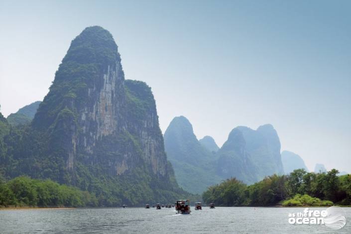 GUILIN LI RIVER AND THE YANGSHUO REGION