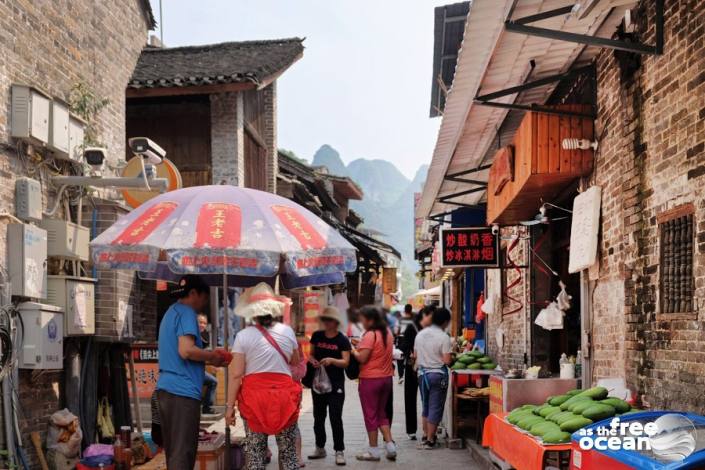 GUILIN LI RIVER AND THE YANGSHUO REGION