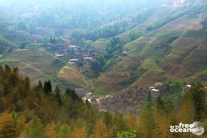 THE LONGJI RICE TERRACES GUILIN CHINA