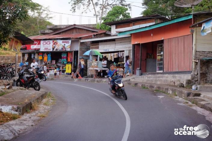 LAKE TOBA SUMATRA INDONESIA