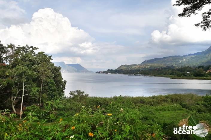 LAKE TOBA SUMATRA INDONESIA