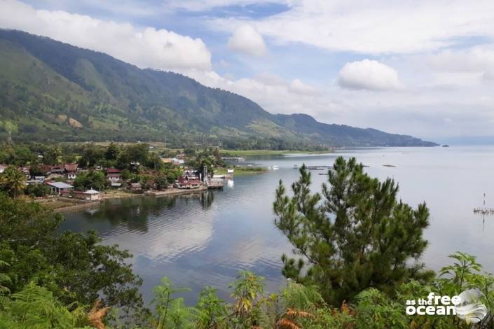 LAKE TOBA SUMATRA INDONESIA