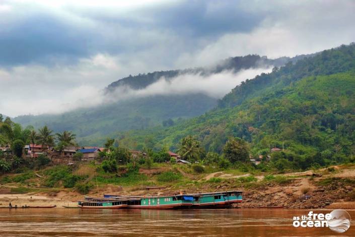 MEKONG CRUISE LAOS