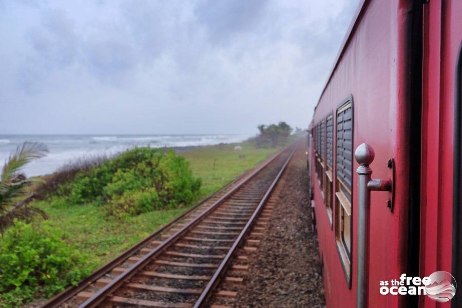 TRAIN SRI LANKA