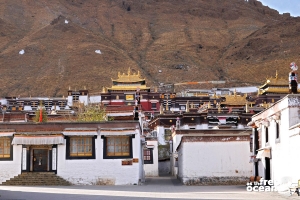 HIMALAYAS TIBET