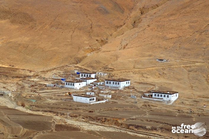 HIMALAYAS TIBET