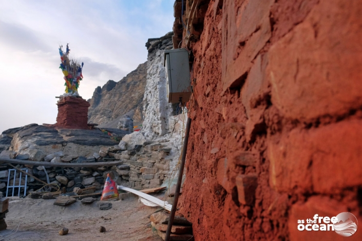 HIMALAYAS TIBET