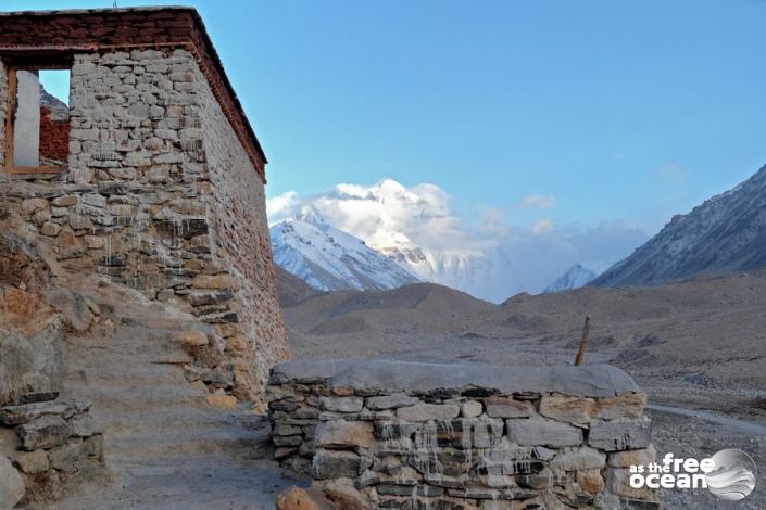 HIMALAYAS TIBET