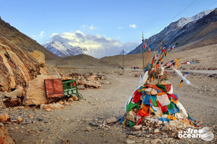 HIMALAYAS TIBET