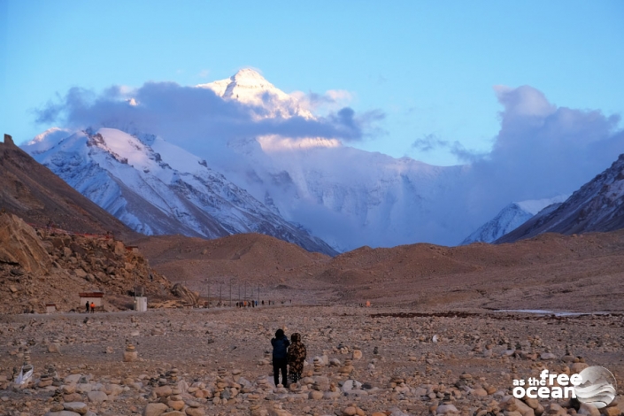 HIMALAYAS TIBET