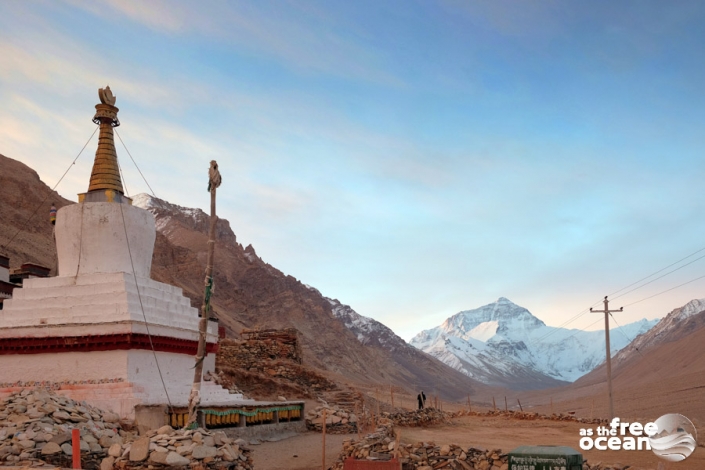 HIMALAYAS TIBET