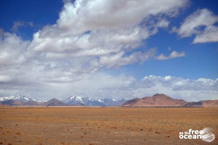 HIMALAYAS TIBET