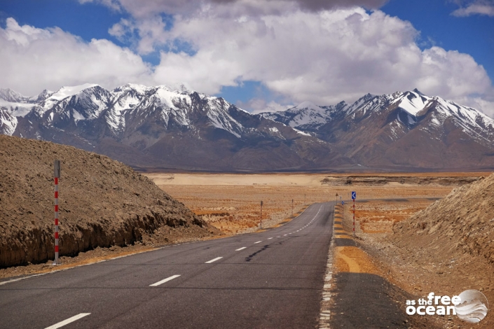 HIMALAYAS TIBET